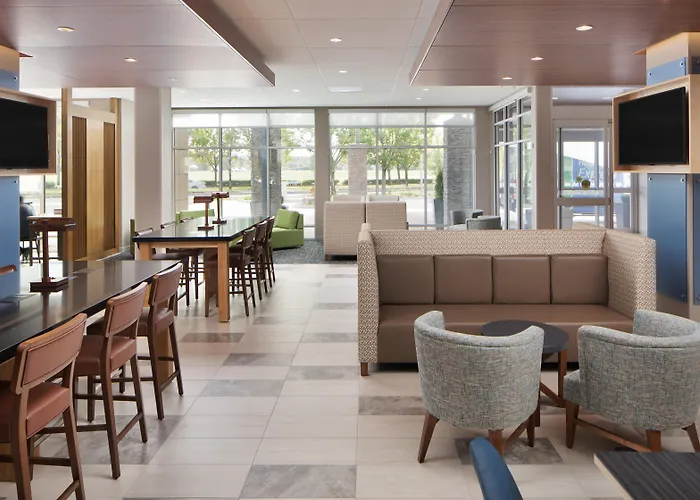 Holiday Inn Express & Suites - Portland Airport - Cascade Stn By Ihg
