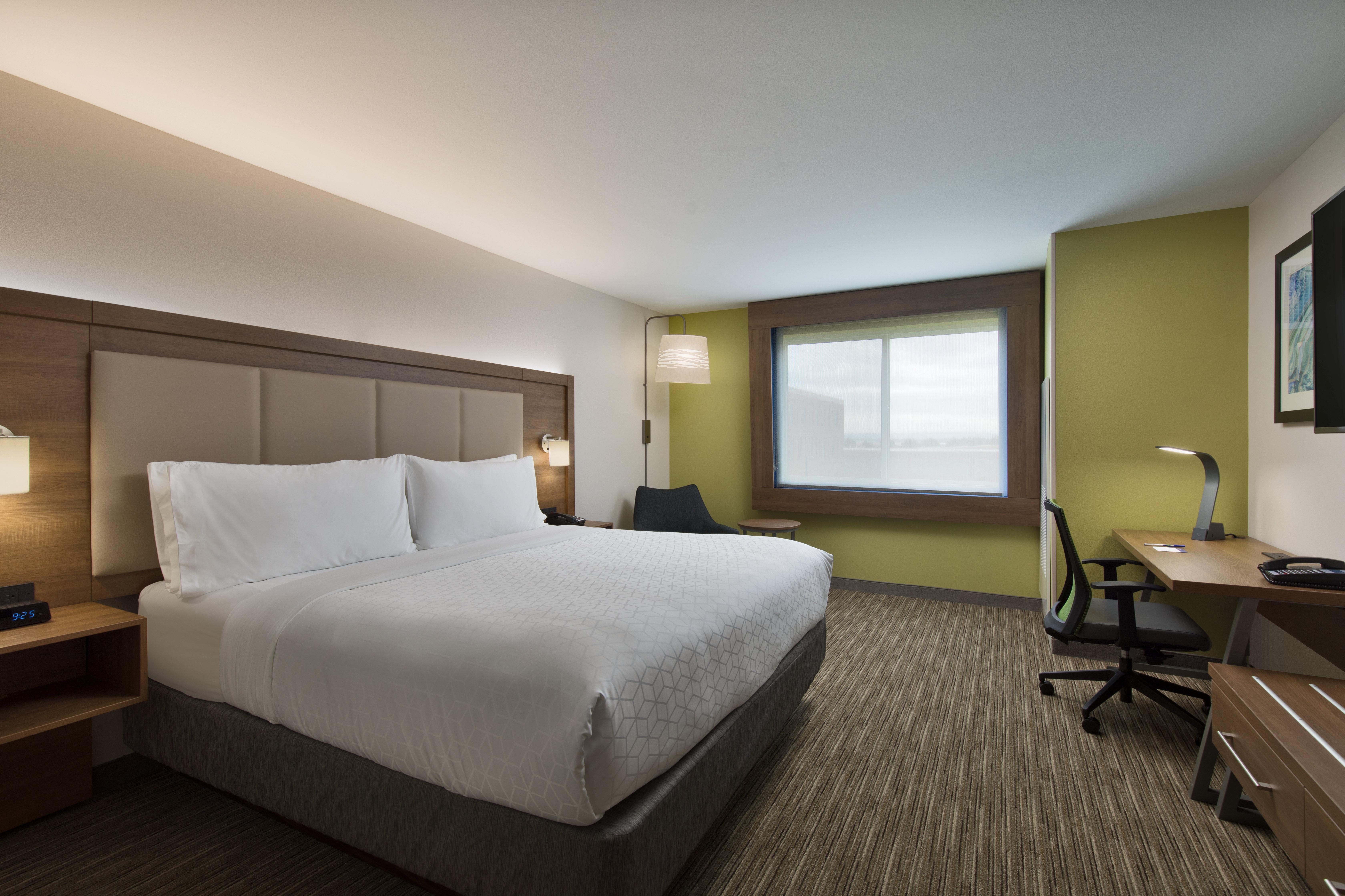 Holiday Express & - Airport - Cascade Stn By Ihg Hotel Portland